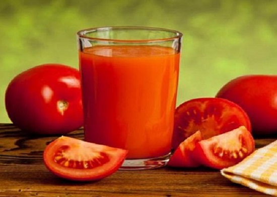 Natural Beauty Tips to Remove Blackheads for Men tomato