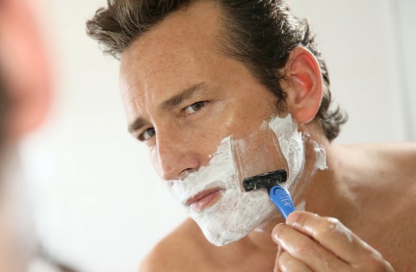 tips to get smooth shave for men 2