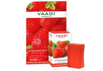 Vaadi Herbals Strawberry Facial Bar