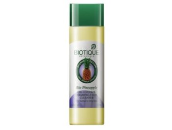 Biotique Bio Pineapple Oil Control Foaming Face Cleanser 