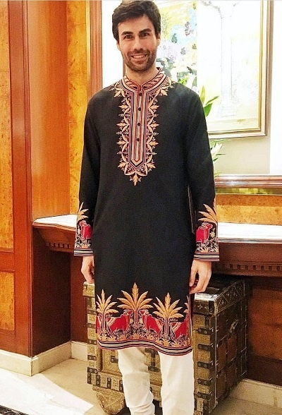 Kashmiri Embroidered Black Kurta For Men